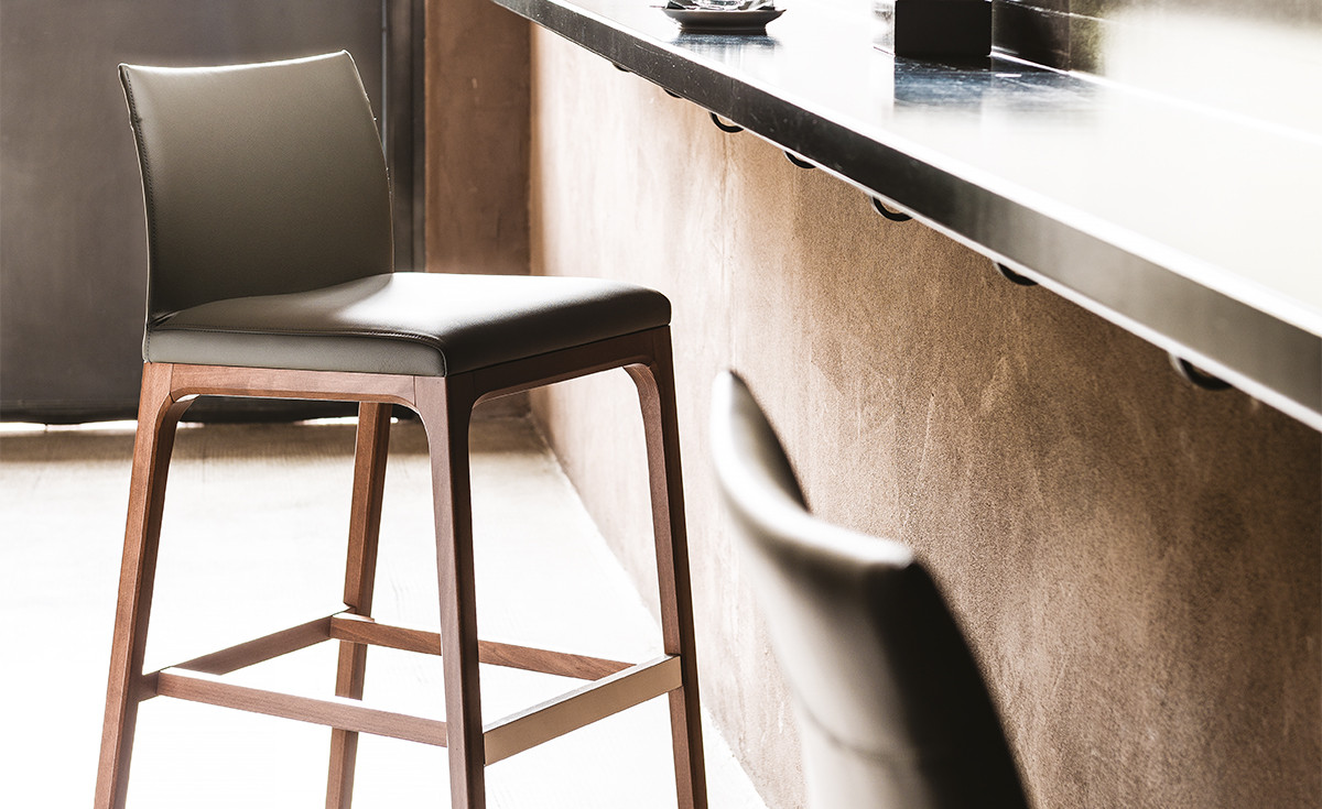 %D0%91%D0%90%D0%A0+%D0%A1%D0%A2%D0%9E%D0%9B+CATTELAN+ITALIA%2C+%D0%BC%D0%BE%D0%B4.+ARCADIA